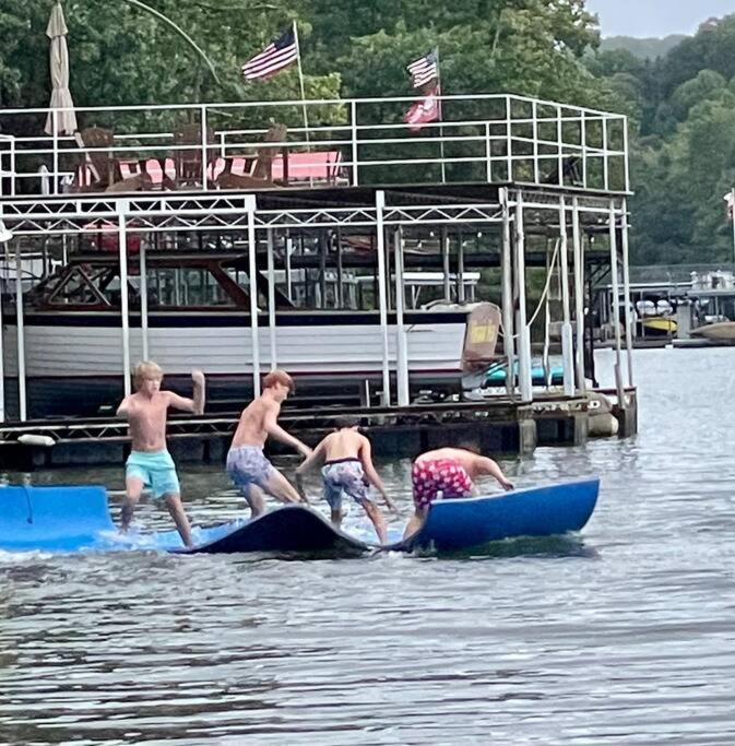 ドーソンヴィル Cozy, Lake Lanier Property With Amazing Viewsヴィラ エクステリア 写真