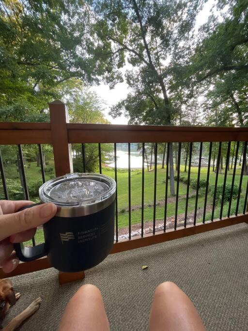 ドーソンヴィル Cozy, Lake Lanier Property With Amazing Viewsヴィラ エクステリア 写真