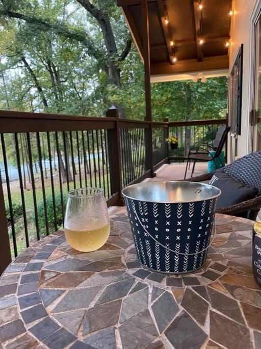 ドーソンヴィル Cozy, Lake Lanier Property With Amazing Viewsヴィラ エクステリア 写真