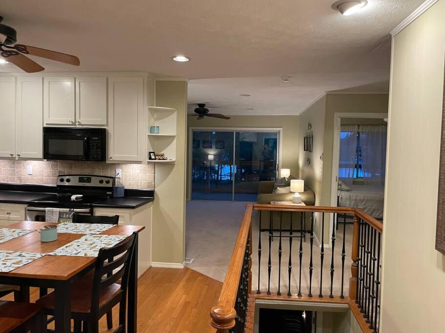 ドーソンヴィル Cozy, Lake Lanier Property With Amazing Viewsヴィラ エクステリア 写真