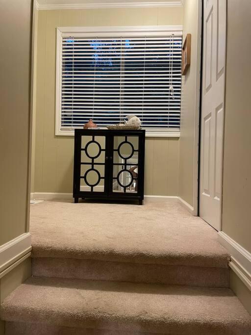 ドーソンヴィル Cozy, Lake Lanier Property With Amazing Viewsヴィラ エクステリア 写真